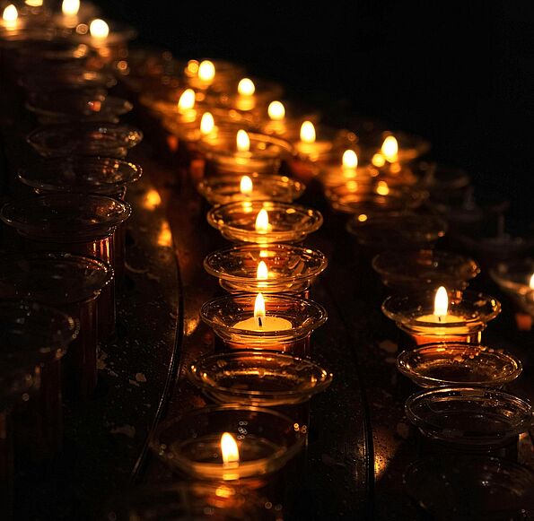 Lichterweg... (Foto: pixabay free) Lichterweg... (Foto: pixabay free)